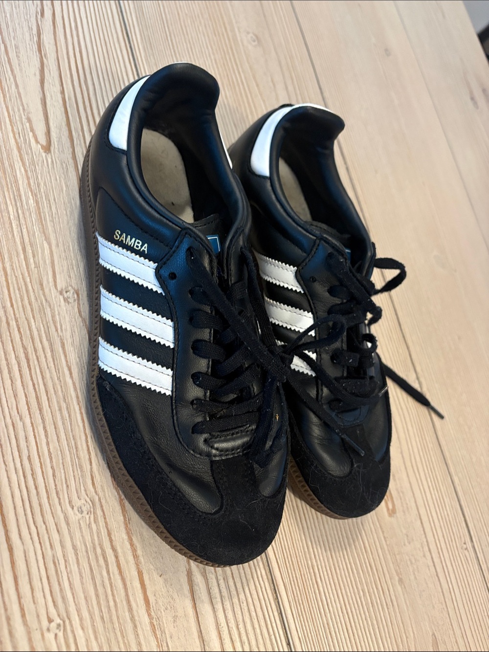 adidas Sambas